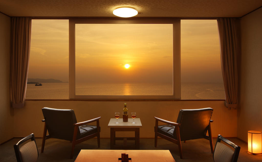 Tateyama Yuhikaigan Hotel Exteriör bild